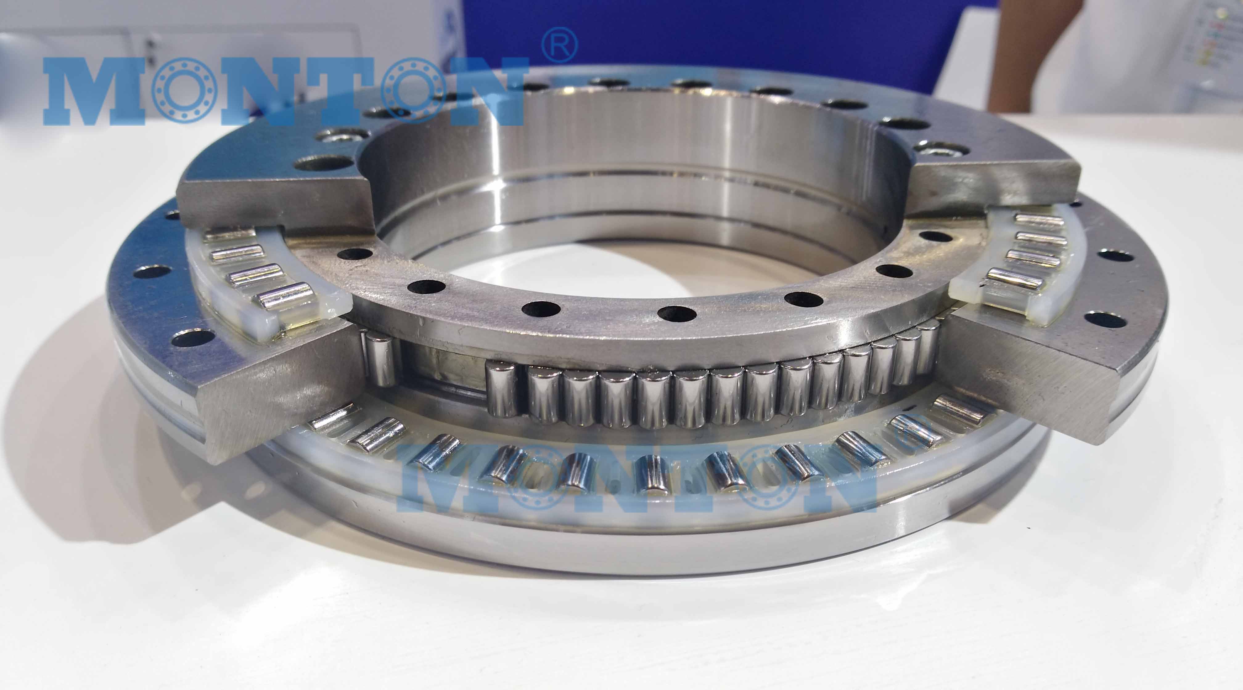 YRT150P4 150*240*40mm YRT rotary table bearings