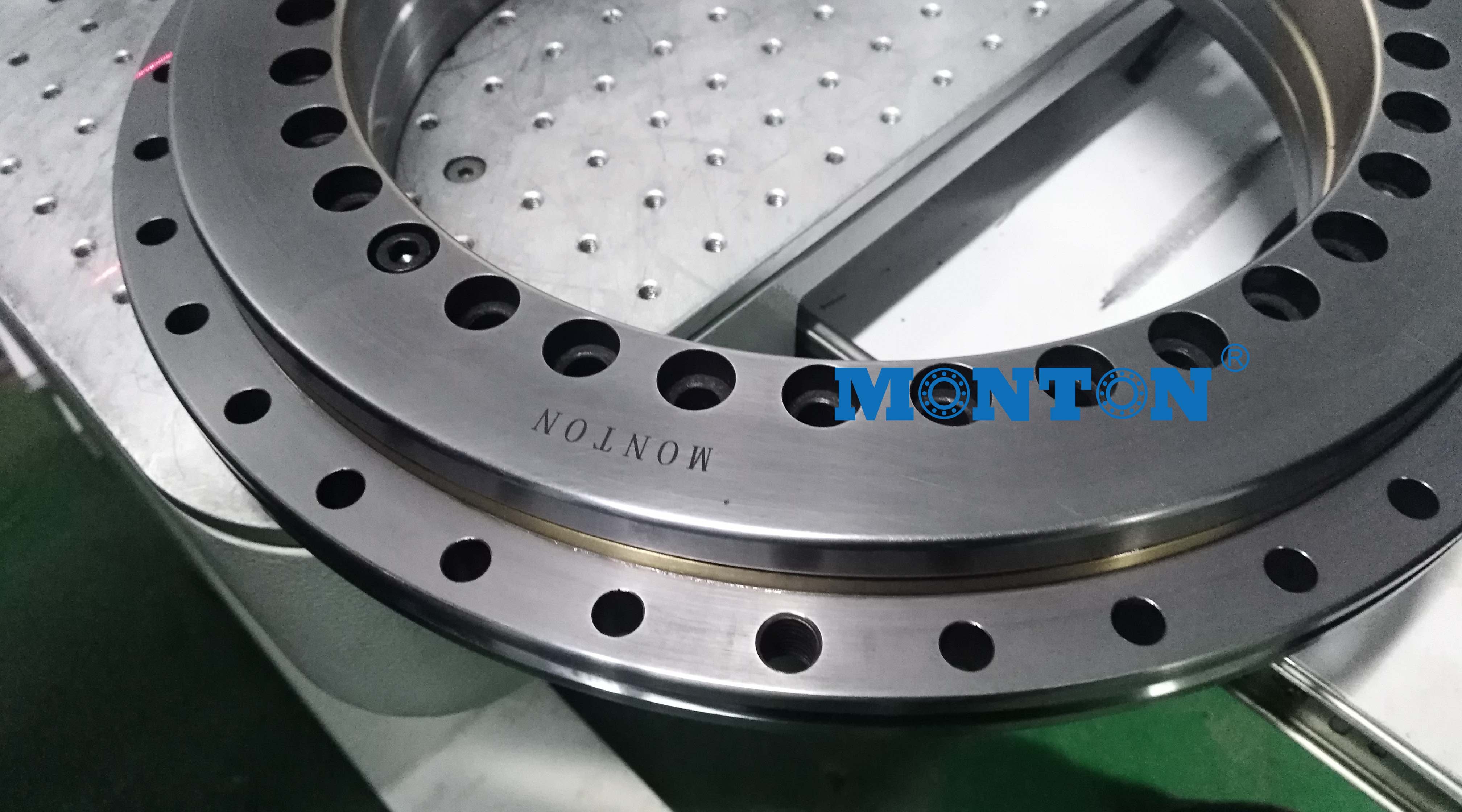 YRT260P4 YRT bearing yrt turntable bearing 